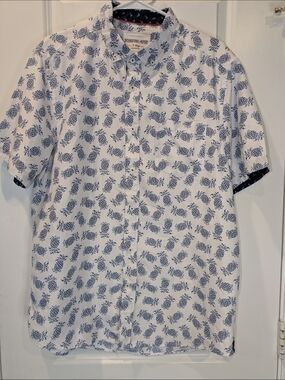 International Report Pineapple Print Button Down Shirt Men’s XL White Blue Short